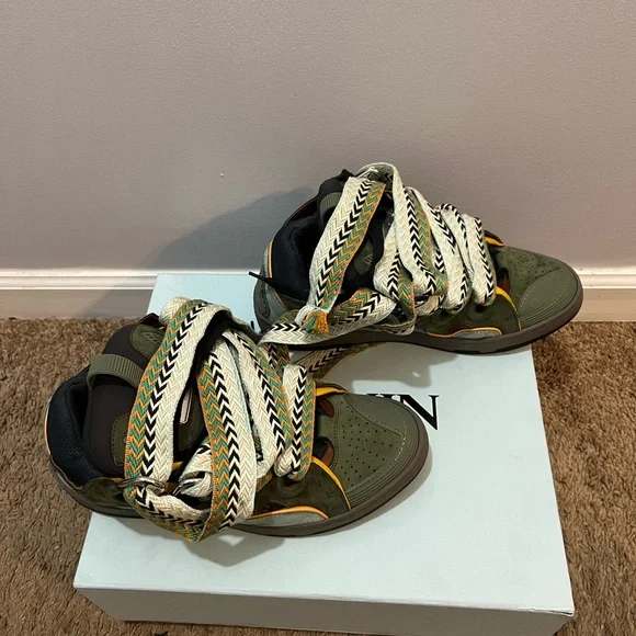 Cleaning out my closet BRAND NEW LANVIN CURB SNEAKERS WORN ONCE ! - Picture 4 of 4